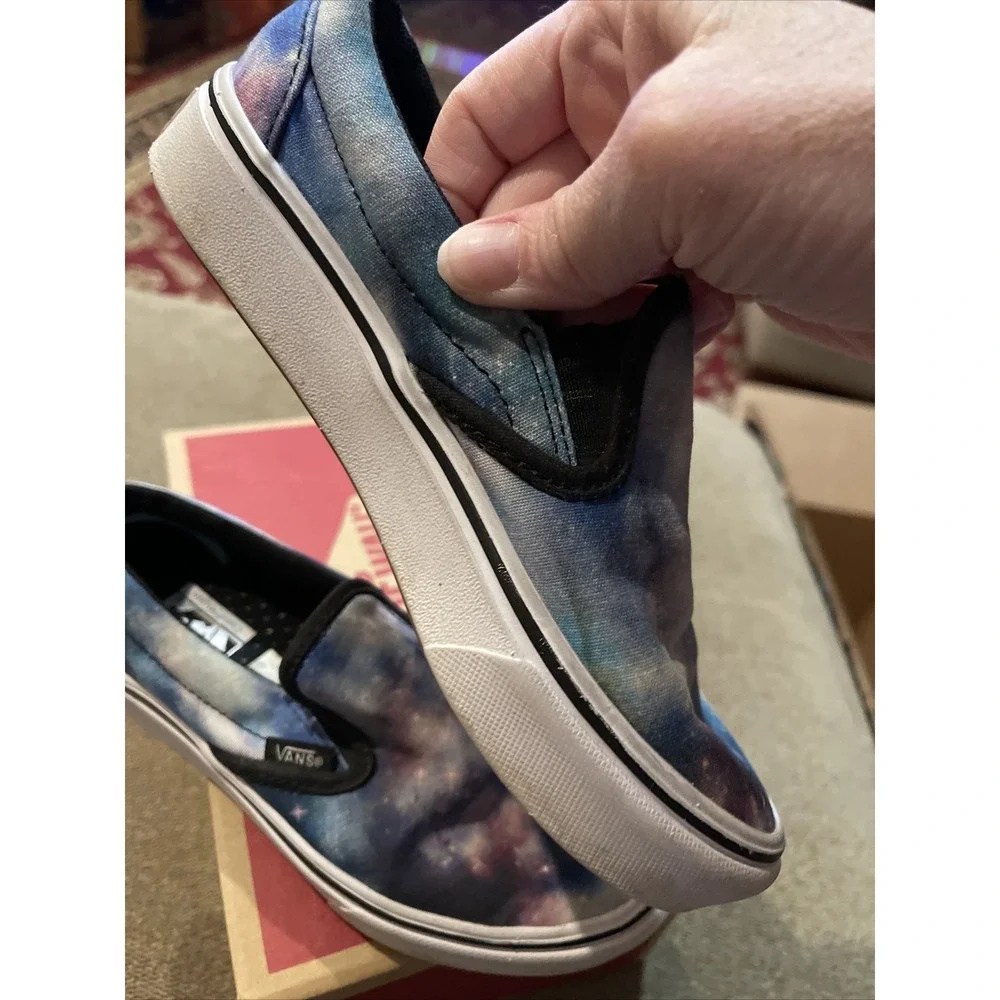 VANS Comfycush Galaxy Slip-Ons Shoes Size 2 Youth In Box (AH)